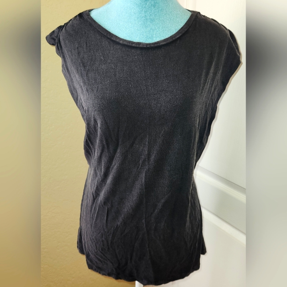 Black backless, sleeveless top